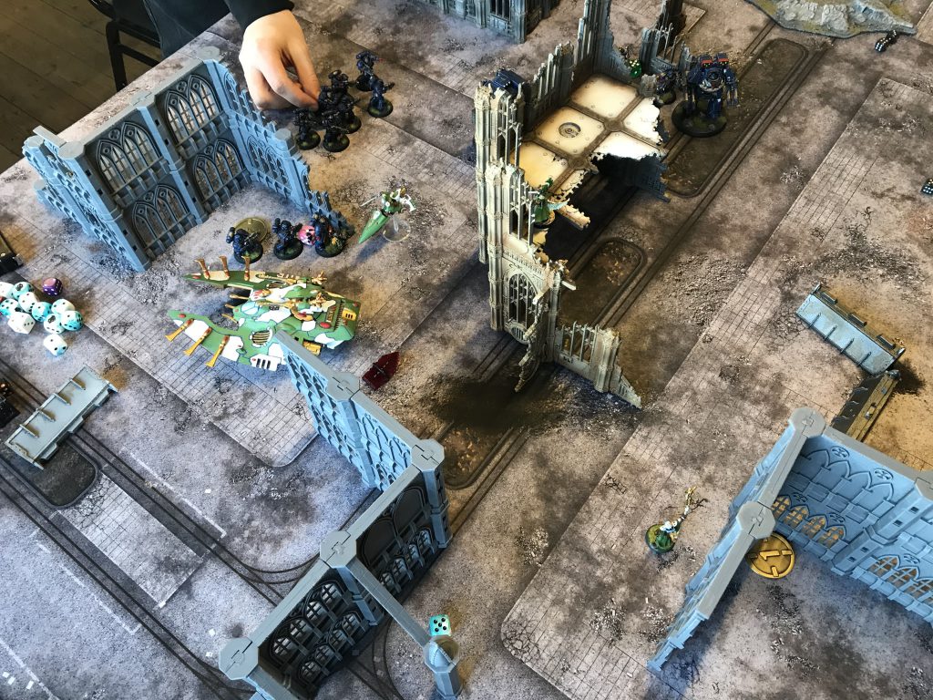 The survivors score Recon and a Kill