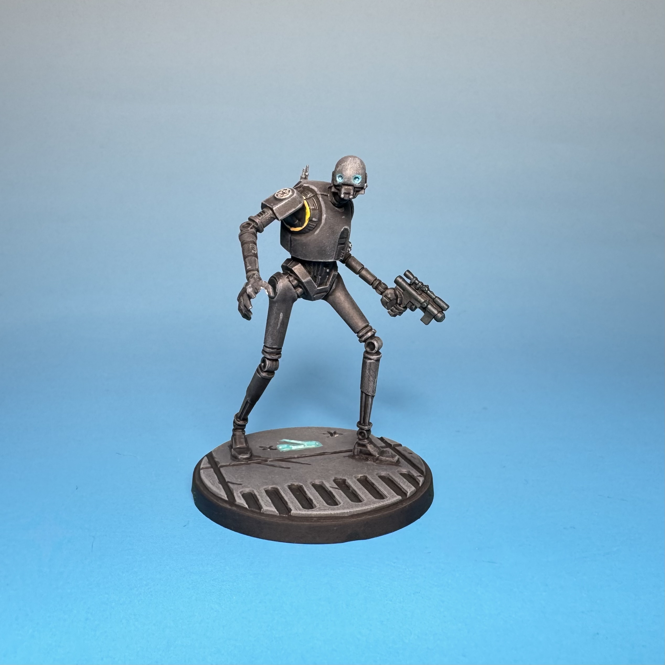 K-2SO painted for Star Wars: Shatterpoint. Credit: McWhat.