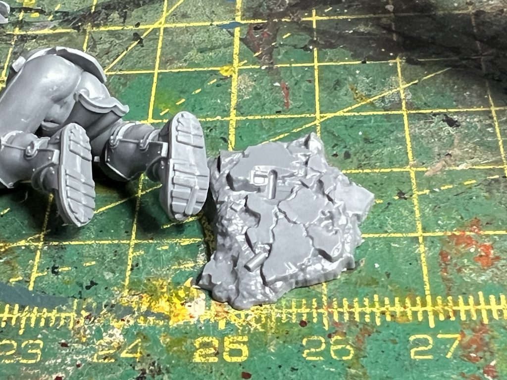 Venatarii base attachment