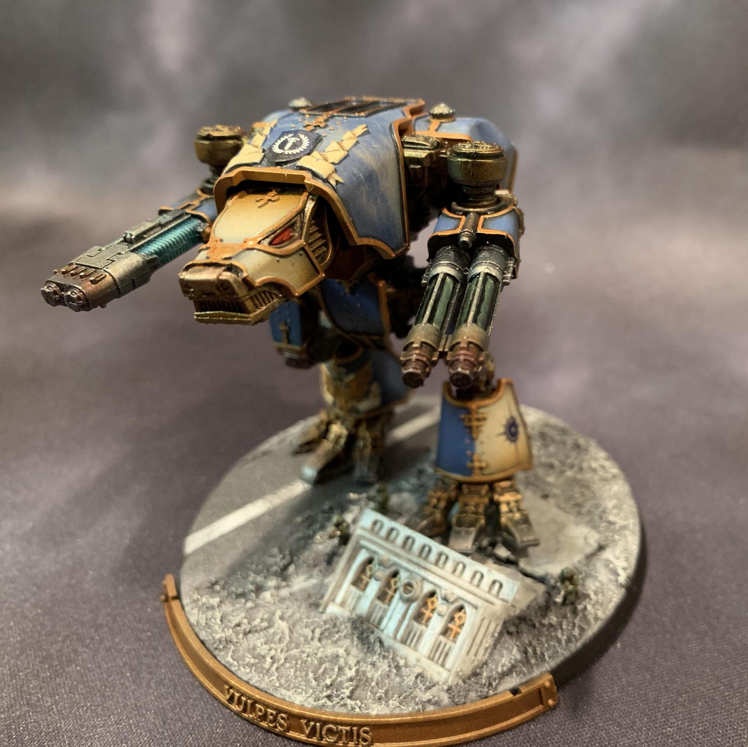 A Legio Astorum Warhound Titan